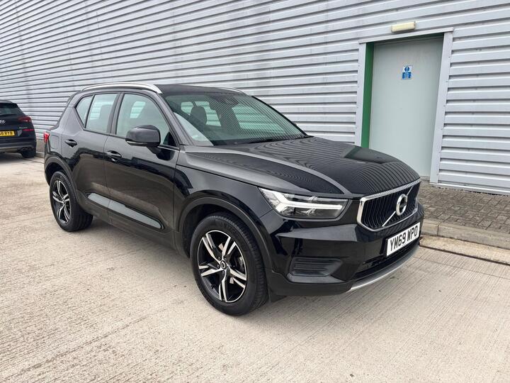Volvo XC40 2.0 D3 Momentum Euro 6 (s/s) 5dr