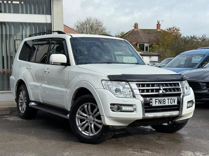 Mitsubishi Shogun 3.2 DI-DC SG3 Auto 4WD Euro 6 5dr LWB Mitsubishi Shogun 3.2 DI-DC SG3 Auto 4WD Euro 6 5dr LWB