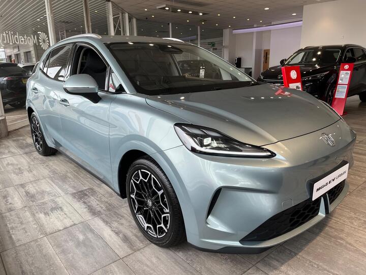 MG MG4 Urban 53.9kWh Premium Long Range Auto 5dr