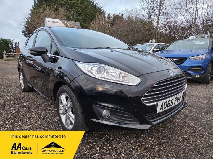 Ford Fiesta 1.25 Zetec Euro 6 5dr Ford Fiesta 1.25 Zetec Euro 6 5dr