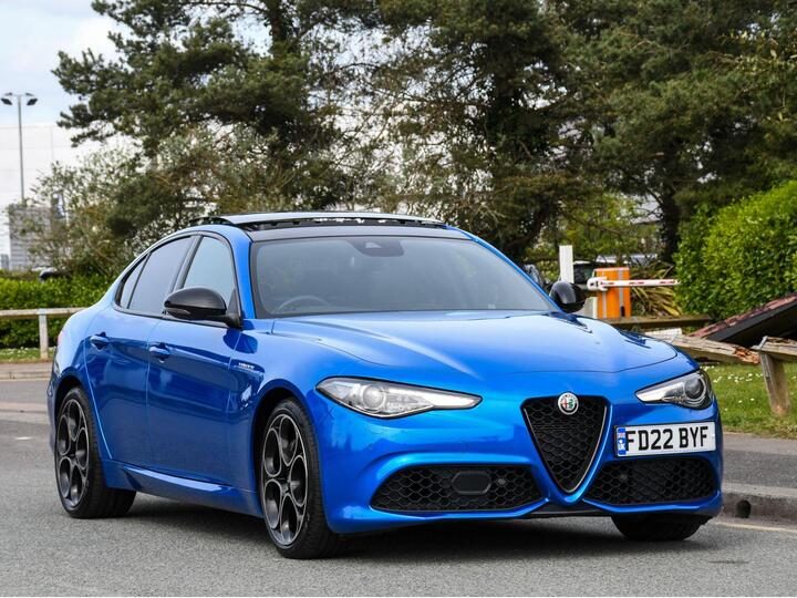 Alfa Romeo Giulia 2.0T Veloce Auto Euro 6 (s/s) 4dr Alfa Romeo Giulia 2.0T Veloce Auto Euro 6 (s/s) 4dr
