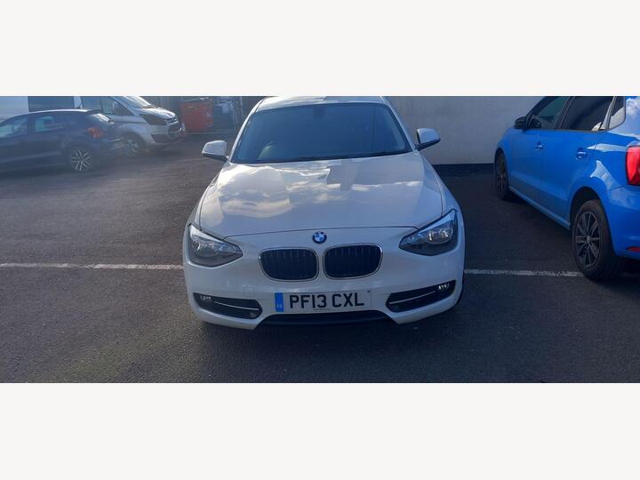 BMW 1 Series 1.6 116i Sport Euro 5 (s/s) 3dr BMW 1 Series 1.6 116i Sport Euro 5 (s/s) 3dr