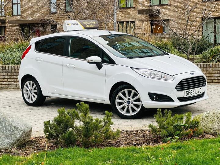 Ford Fiesta 1.0T EcoBoost Titanium Euro 6 (s/s) 5dr