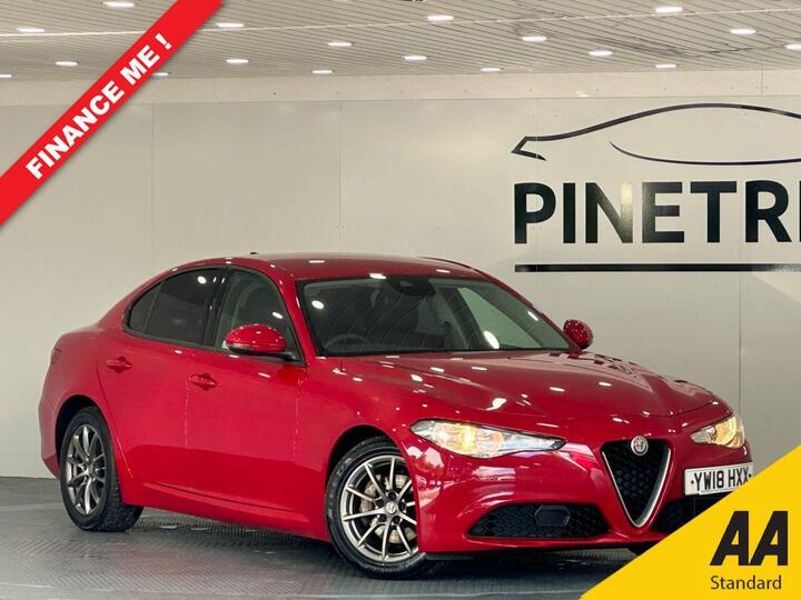 Alfa Romeo GIULIA 2.2 TD Super Auto Euro 6 (s/s) 4dr Alfa Romeo GIULIA 2.2 TD Super Auto Euro 6 (s/s) 4dr