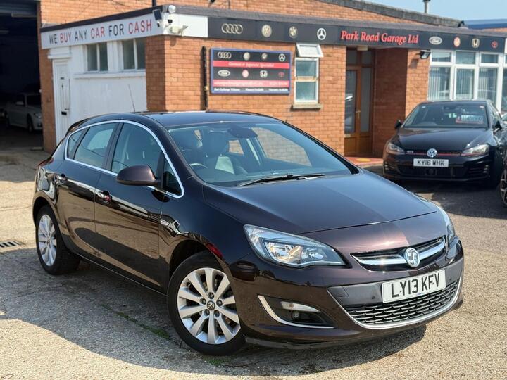 Vauxhall Astra 2.0 CDTi Elite Auto Euro 5 5dr