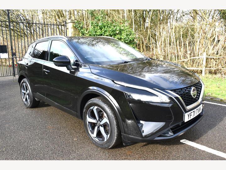 Nissan Qashqai 1.3 DIG-T MHEV N-Connecta Euro 6 (s/s) 5dr
