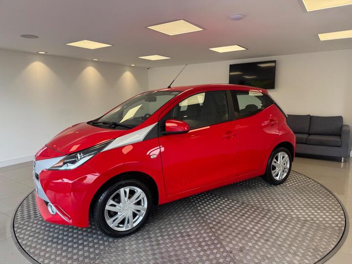 Toyota AYGO 1.0 VVT-i X-pression Euro 6 5dr