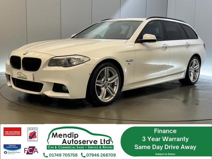 BMW 5 Series 4.4 550i V8 M Sport Touring 5dr Petrol Auto Euro 6 (s/s) (449 Ps)