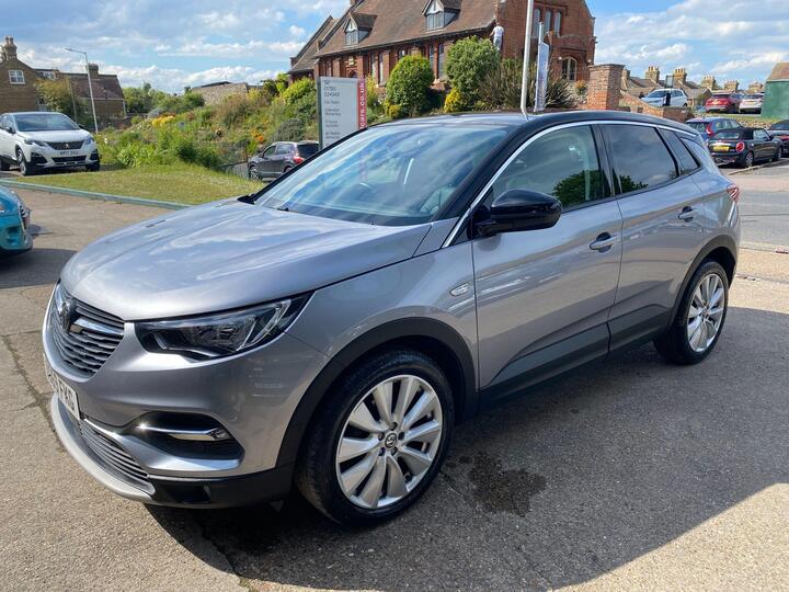 Vauxhall Grandland X 1.2 Turbo Elite Nav Euro 6 (s/s) 5dr