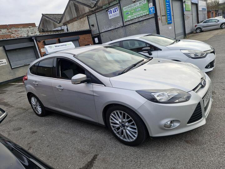 Ford Focus 1.6 TDCi Zetec Euro 5 (s/s) 5dr