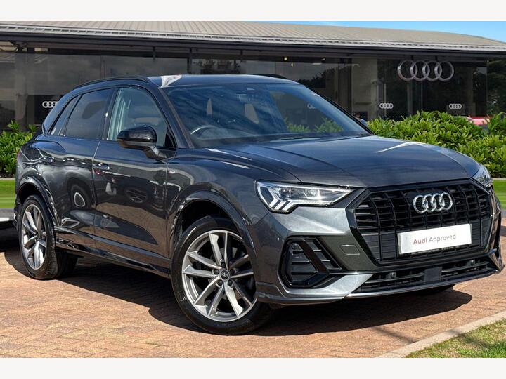 Audi Q3 1.5 TFSI CoD 35 Black Edition S Tronic Euro 6 (s/s) 5dr