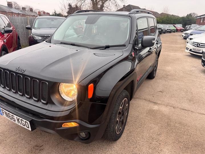 Jeep Renegade 2.0 MultiJetII Trailhawk Auto 4WD Euro 6 (s/s) 5dr