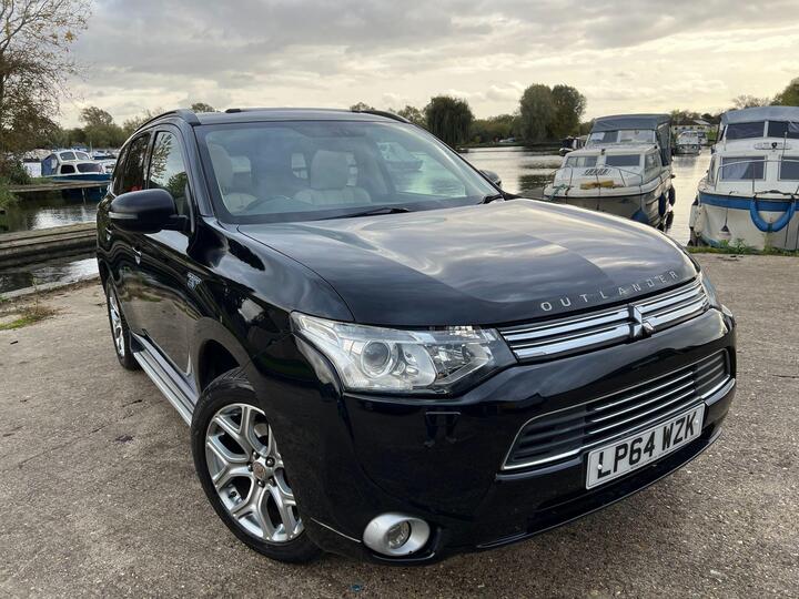 Mitsubishi Outlander 2.0h 12kWh GX5h CVT 4WD Euro 5 (s/s) 5dr Mitsubishi Outlander 2.0h 12kWh GX5h CVT 4WD Euro 5 (s/s) 5dr