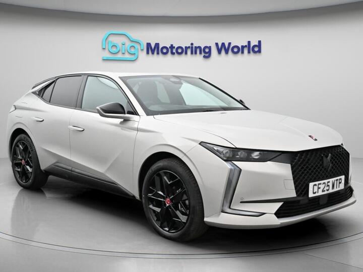 DS AUTOMOBILES DS 4 1.6 E-TENSE 12.4kWh Performance Line EAT8 Euro 6 (s/s) 5dr