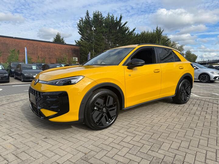 Volkswagen T-Roc 1.5 ETSI MHEV R-Line DSG Euro 6 (s/s) 5dr