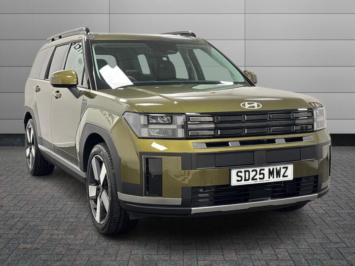 Hyundai Santa Fe 1.6 H T-GDi Premium Auto 4WD Euro 6 (s/s) 5dr (7Seat) Hyundai Santa Fe 1.6 H T-GDi Premium Auto 4WD Euro 6 (s/s) 5dr (7Seat)