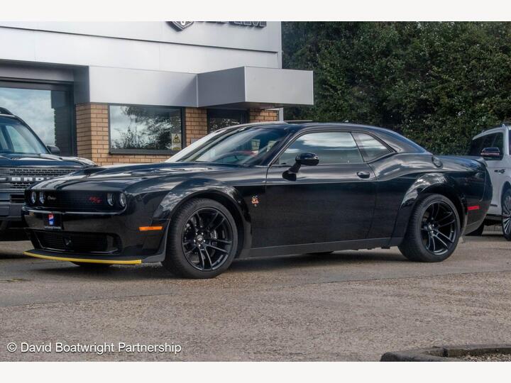 Dodge Challenger Scat Pack 6.4L V8 Hemi SRT Widebody