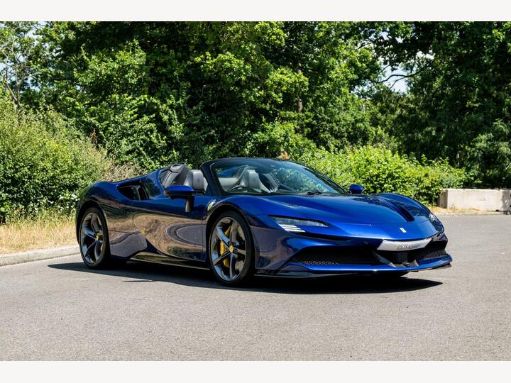Ferrari SF90 Spider 4.0T V8 7.9kWh F1 DCT 4WD Euro 6 (s/s) 2dr
