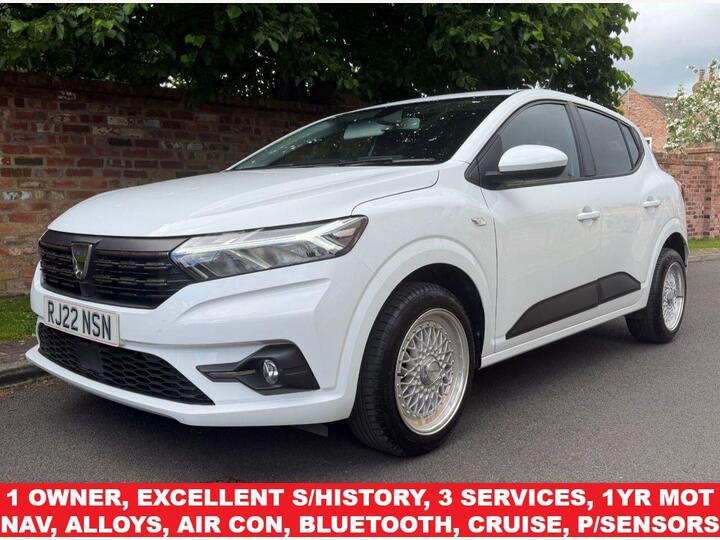 Dacia SANDERO 1.0 TCe Comfort Euro 6 (s/s) 5dr Dacia SANDERO 1.0 TCe Comfort Euro 6 (s/s) 5dr