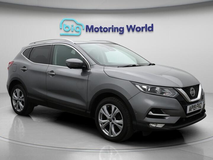 Nissan Qashqai 1.3 DIG-T N-Connecta Euro 6 (s/s) 5dr