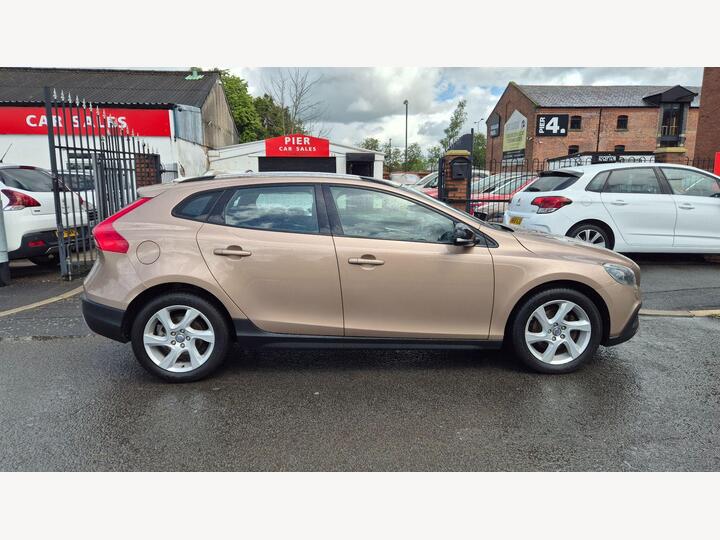 Volvo V40 Cross Country 1.6 D2 Lux Powershift Euro 5 (s/s) 5dr
