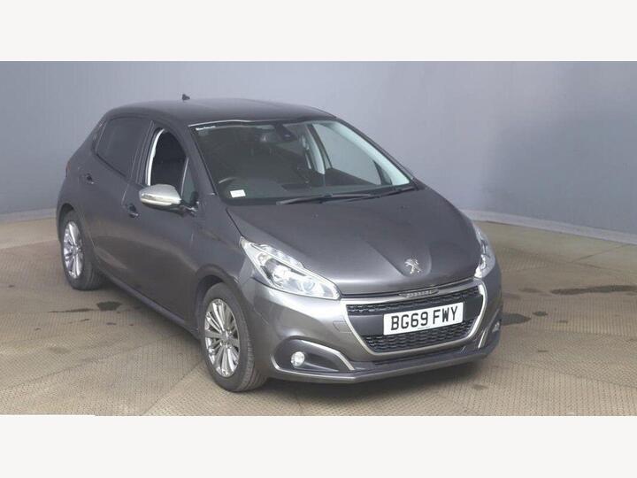 Peugeot 208 1.2 PureTech Signature Euro 6 (s/s) 5dr