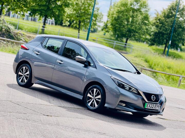Nissan Leaf 40kWh Acenta Auto 5dr