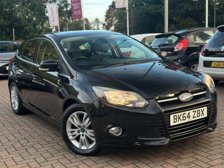 Ford FOCUS 1.6 Titanium Navigator Powershift Euro 5 5dr
