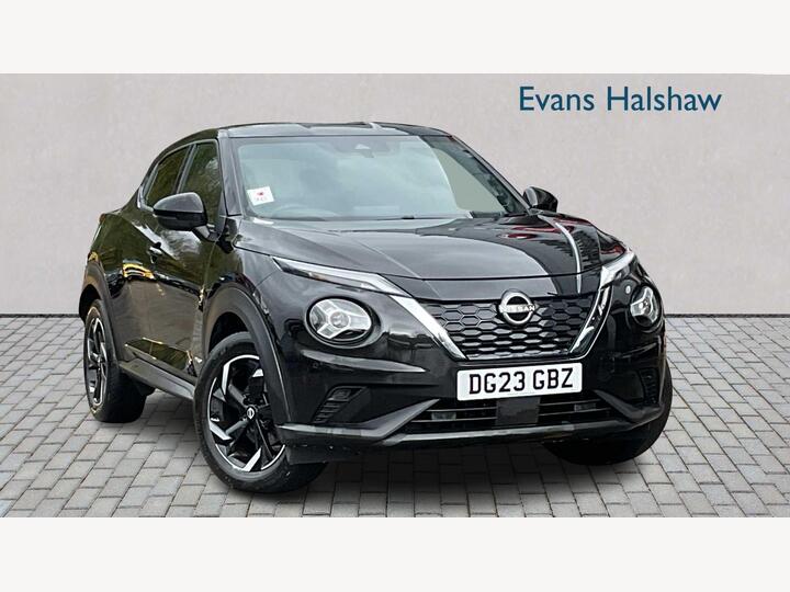 Nissan Juke 1.6 N-Connecta Auto Euro 6 5dr Nissan Juke 1.6 N-Connecta Auto Euro 6 5dr