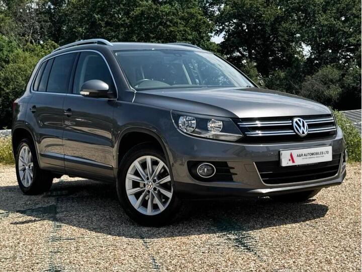 Volkswagen Tiguan 2.0 TSI SE 4WD Euro 5 5dr
