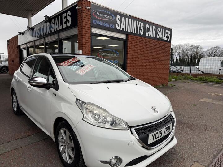 Peugeot 208 1.2 VTi PureTech Style Euro 6 5dr Peugeot 208 1.2 VTi PureTech Style Euro 6 5dr