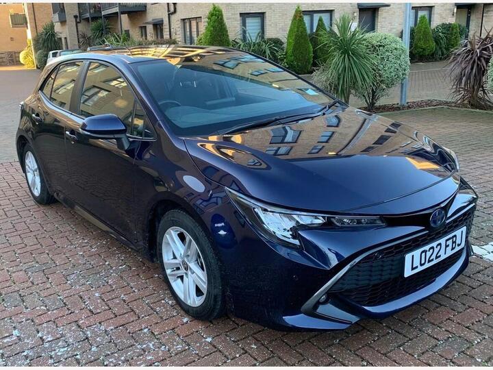 Toyota Corolla 1.8 VVT-h Icon Tech CVT Euro 6 (s/s) 5dr