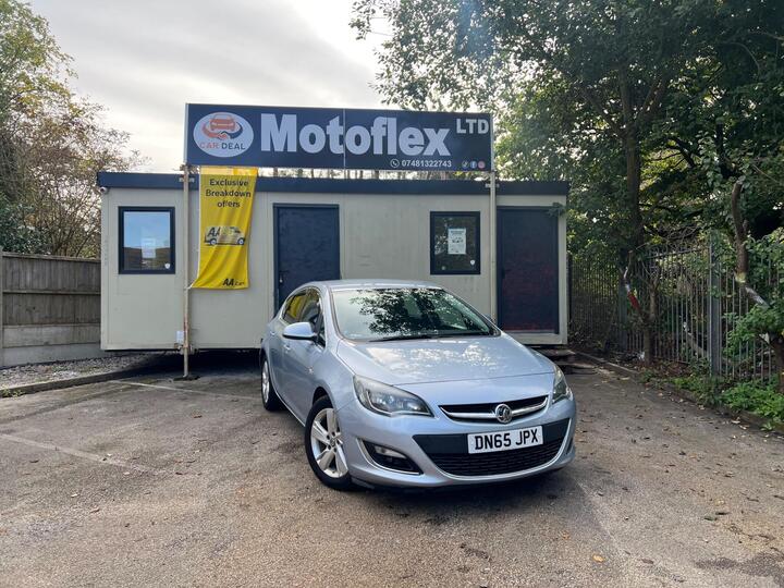 Vauxhall Astra 2.0 CDTi EcoFLEX SRi Euro 5 (s/s) 5dr