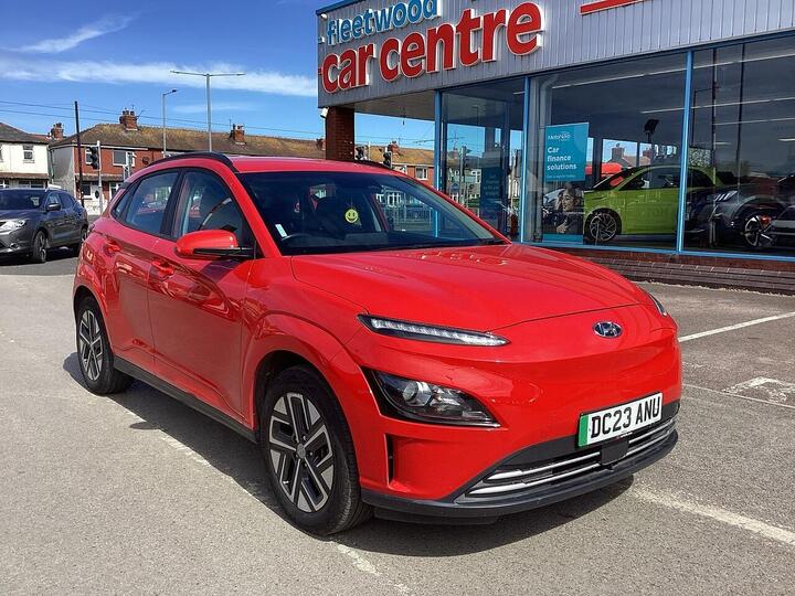Hyundai KONA 39kWh SE Connect Auto 5dr (10.5kW Charger)