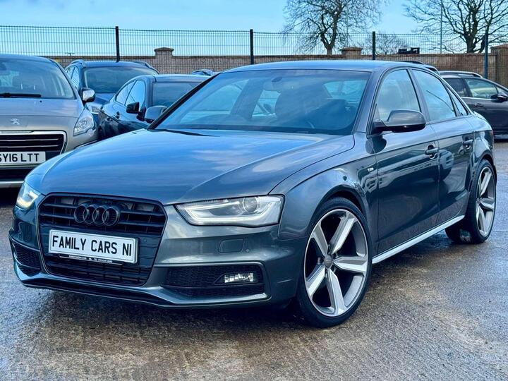 Audi A4 2.0 TDI Black Edition Multitronic Euro 5 (s/s) 4dr