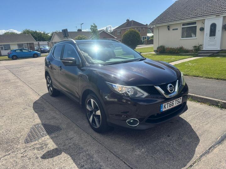Nissan Qashqai 1.2 DIG-T N-Connecta XTRON 2WD Euro 6 (s/s) 5dr