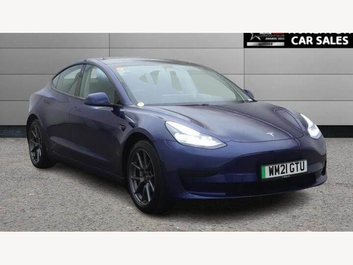Tesla Model 3 Standard Range Plus Auto RWD 4dr