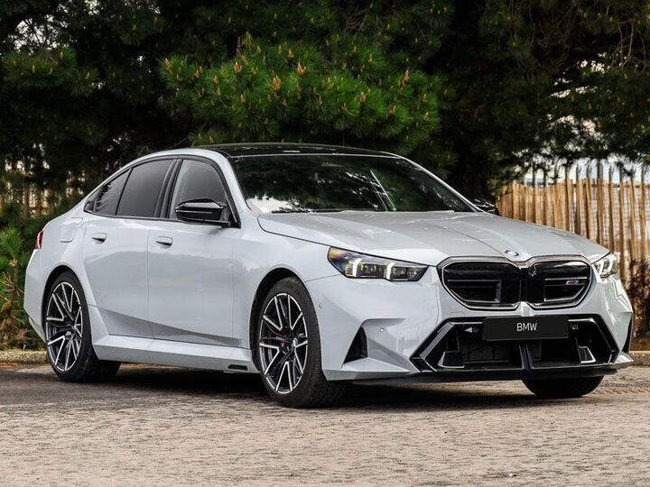 BMW M5 4.4 22.1kWh Steptronic XDrive Euro 6 (s/s) 4dr