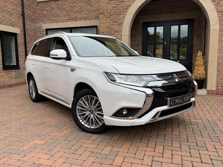 Mitsubishi Outlander 2.4h TwinMotor 13.8kWh Design CVT 4WD Euro 6 (s/s) 5dr
