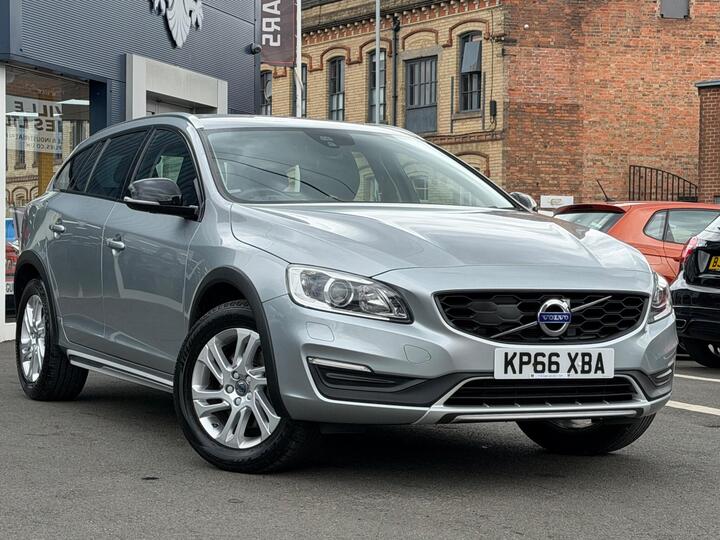 Volvo V60 Cross Country 2.0 D4 SE Nav Auto Euro 6 (s/s) 5dr