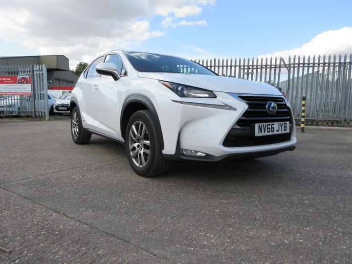 Lexus NX 2.5 300h Luxury E-CVT 4WD Euro 6 (s/s) 5dr