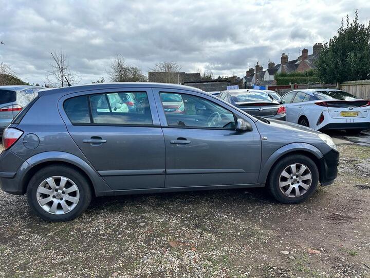 Vauxhall Astra 1.6i 16v Club 5dr