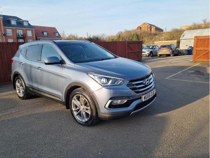 Hyundai SANTA FE 2.2 CRDi Blue Drive Premium SE 4WD Euro 6 (s/s) 5dr (7 Seat)