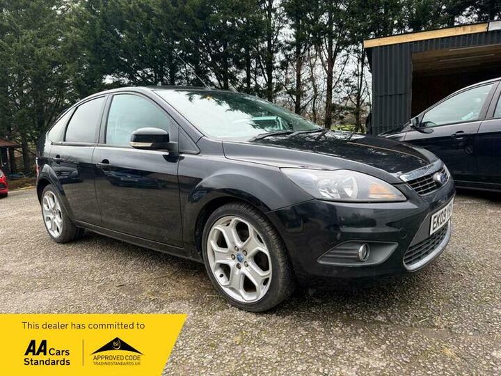 Ford Focus 2.0 Titanium 5dr