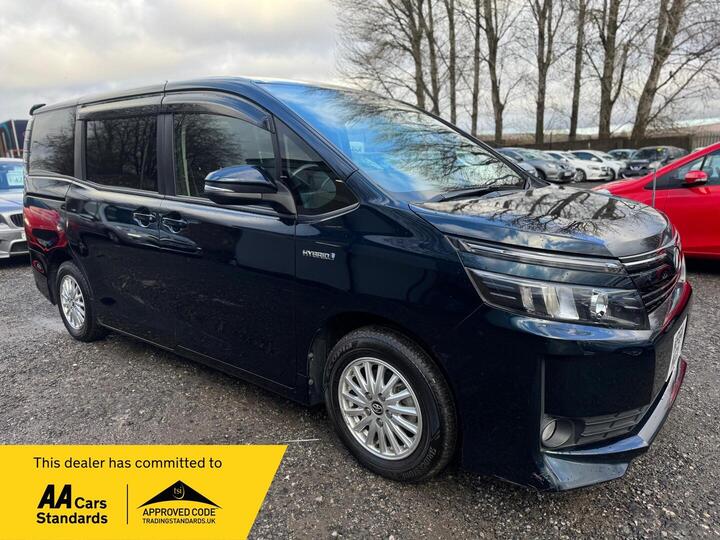 Toyota Noah Voxy 1.8 Hybrid Electric Automatic 5dr