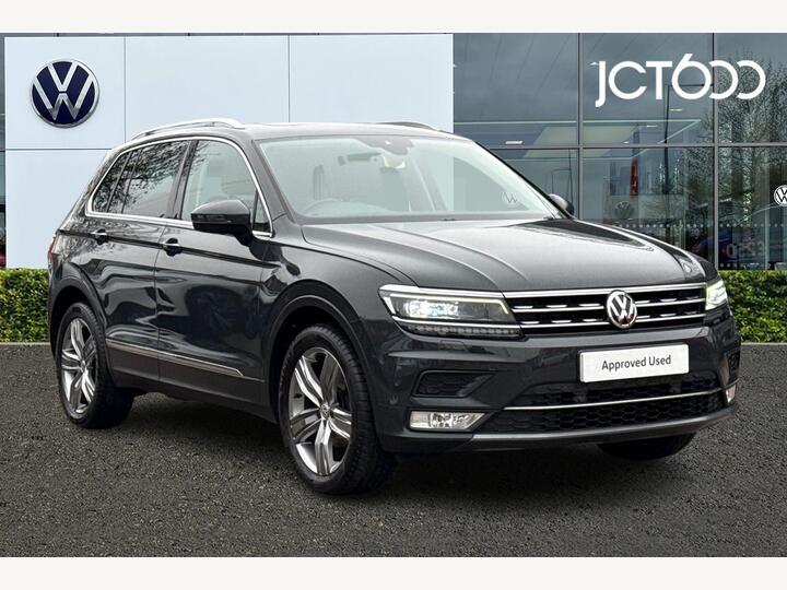 Volkswagen Tiguan 2.0 TDI BlueMotion Tech SEL Euro 6 (s/s) 5dr