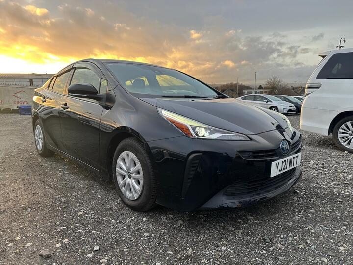 Toyota Prius 1.8 VVT-h Business Edition CVT Euro 6 Toyota Prius 1.8 VVT-h Business Edition CVT Euro 6