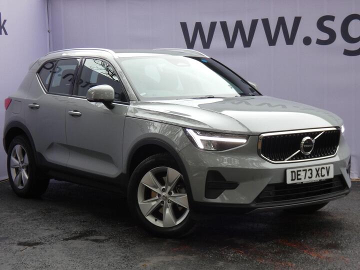Volvo XC40 2.0 B3 MHEV Core DCT Auto Euro 6 (s/s) 5dr