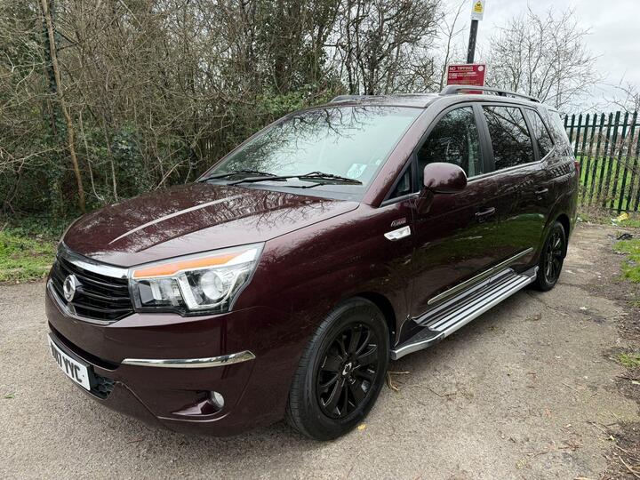 SsangYong Turismo 2.2D ELX T-Tronic 4WD Selectable Euro 6 5dr SsangYong Turismo 2.2D ELX T-Tronic 4WD Selectable Euro 6 5dr