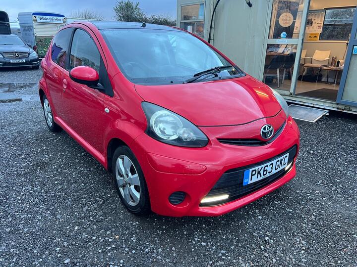 Toyota AYGO 1.0 VVT-i Move Euro 5 5dr